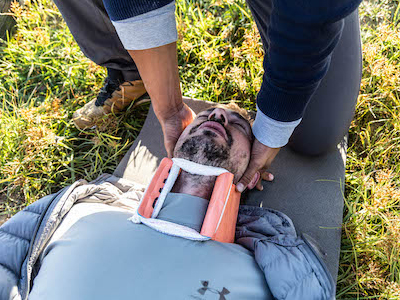 Card image cap asclépios sécurité sas advanced wilderness first aid